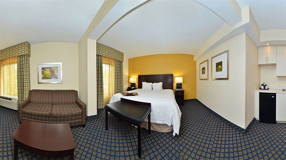 Hampton Inn Petersburg-Fort Gregg Adams Eksteriør bilde